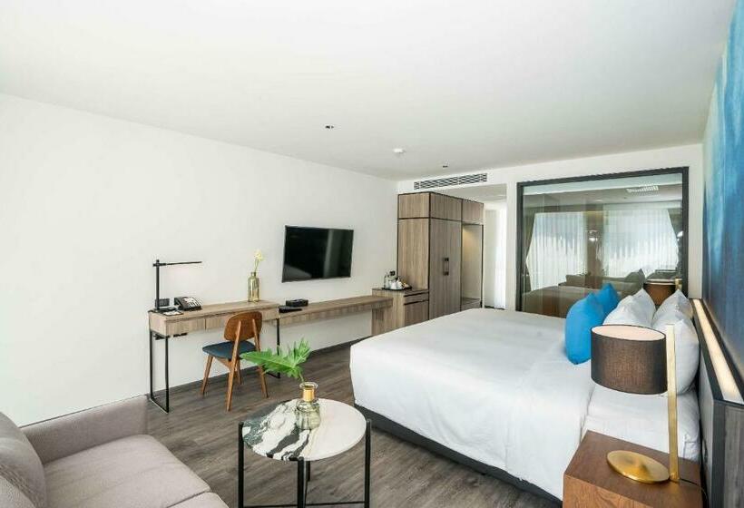 Номер Deluxe Вид на Бассейн, Best Western Plus Nexen Pattaya