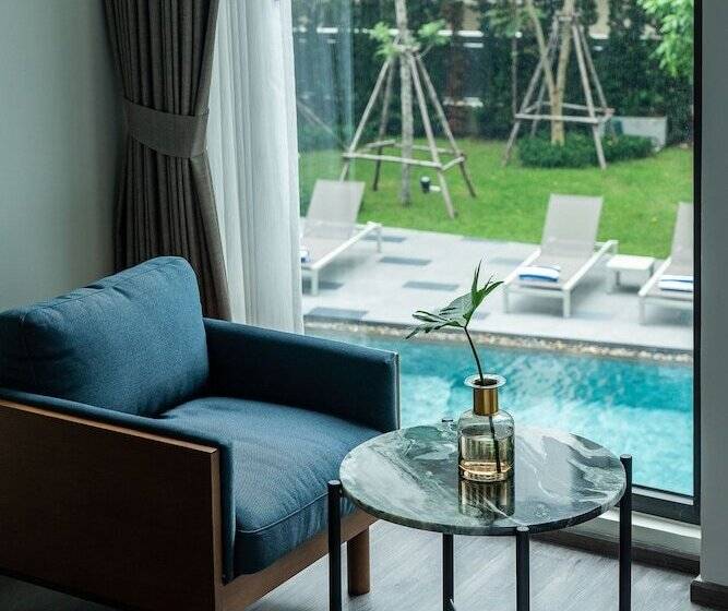 Номер Deluxe Вид на Бассейн, Best Western Plus Nexen Pattaya