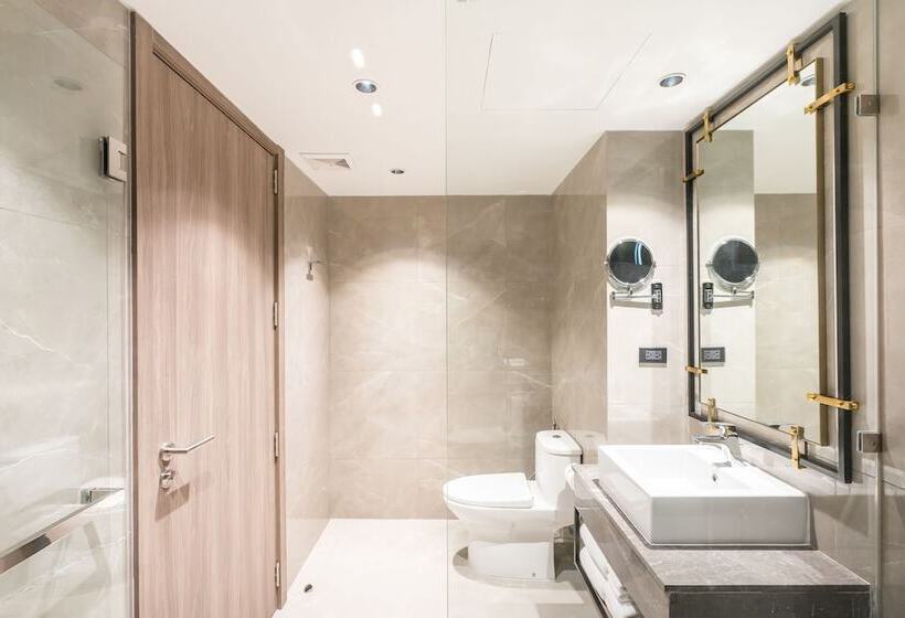 Номер Deluxe Вид на Бассейн, Best Western Plus Nexen Pattaya