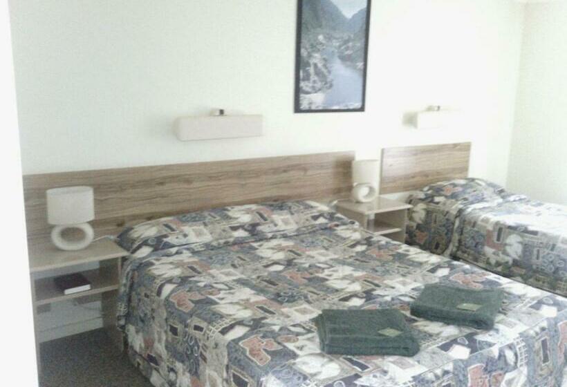 Четырехместный Номер Классик, Snowy River Lodge Motel