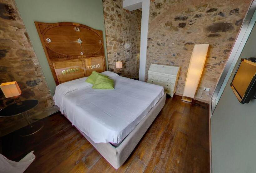 سوییت با چشم‌انداز دریا, Sestosenso Suites