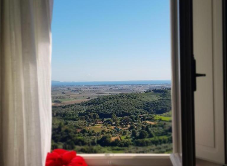 سوییت خانوادگی, Sestosenso Suites