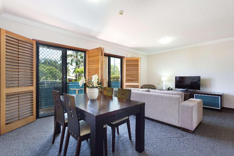 Люкс, Ramada By Wyndham Brisbane Windsor