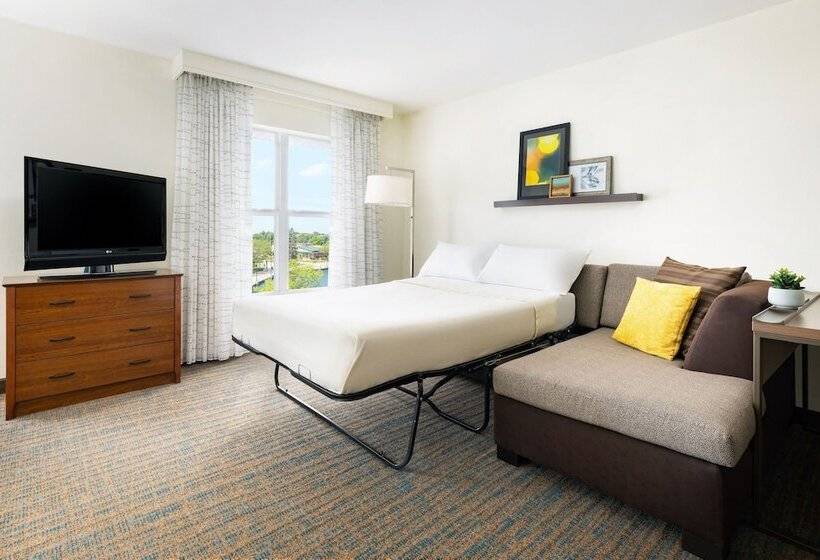 Люкс 2 Спальни, Residence Inn Des Moines West At Jordan Creek Town Center