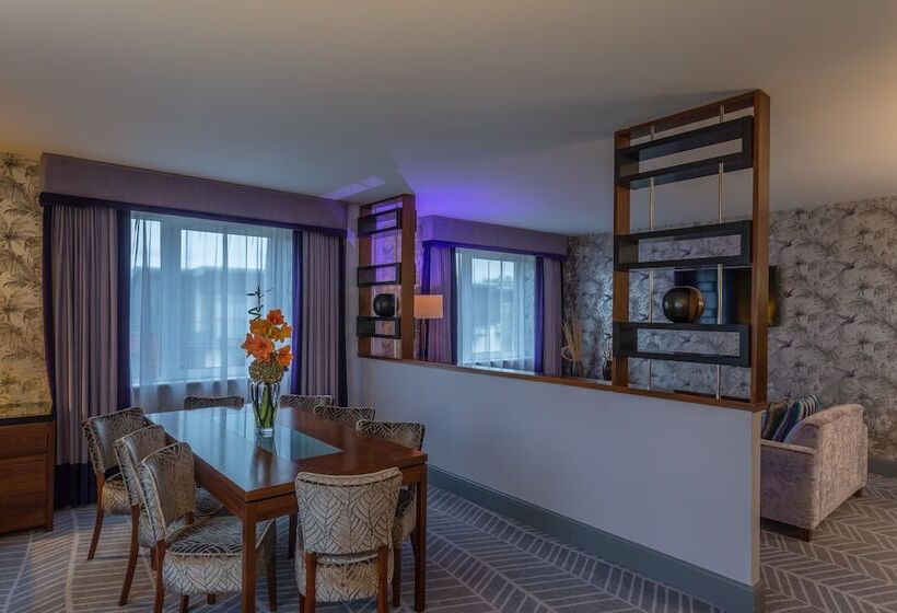스위트, Crowne Plaza Dublin Airport, An Ihg
