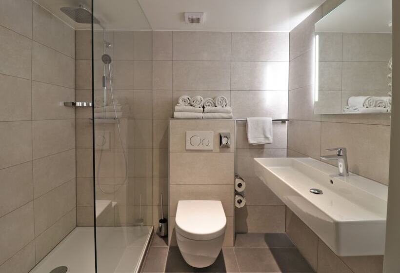 اتاق استاندارد چهار تخته, Xo Hotels City Centre