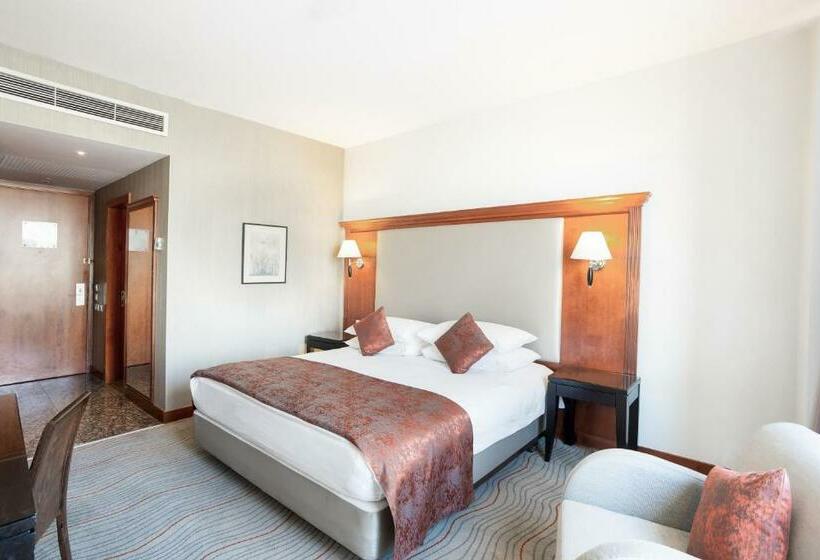 اتاق استاندارد یک نفره, Signia By Hilton Amman