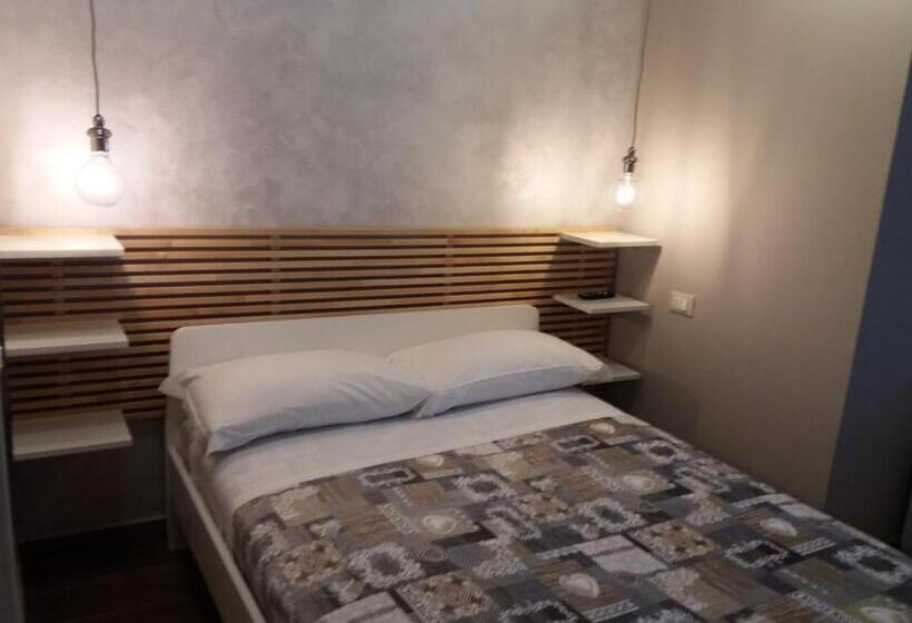 اتاق استاندارد, A.j. B&b