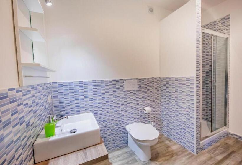 トリプルクラシックルーム, Borgo Marino Suite B&b