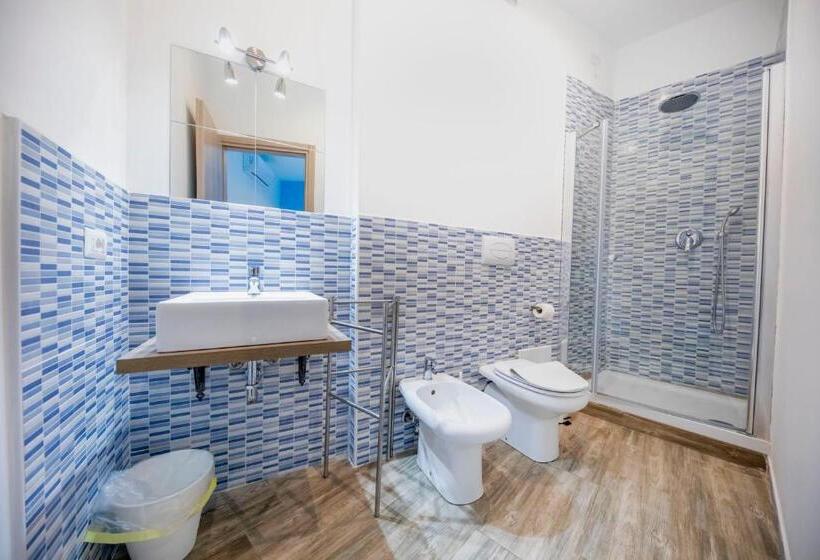 Номер Стандарт с Гидромассажем, Borgo Marino Suite B&b