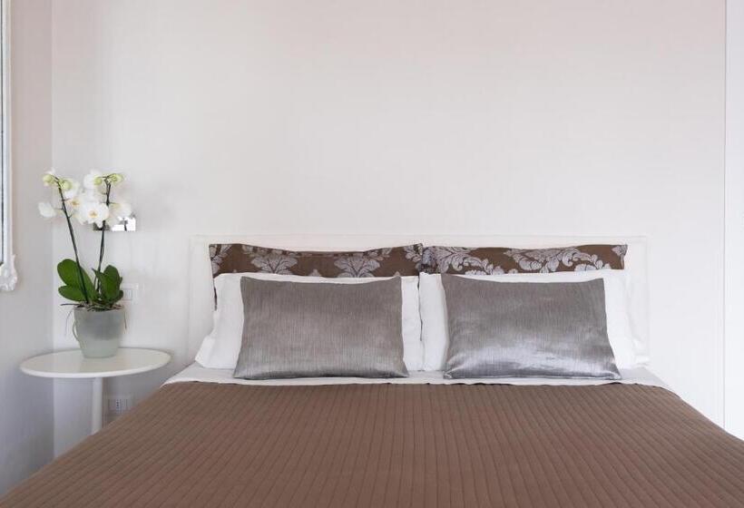 اتاق استاندارد چهار تخته, Cute & Cozy Rooms Train Station