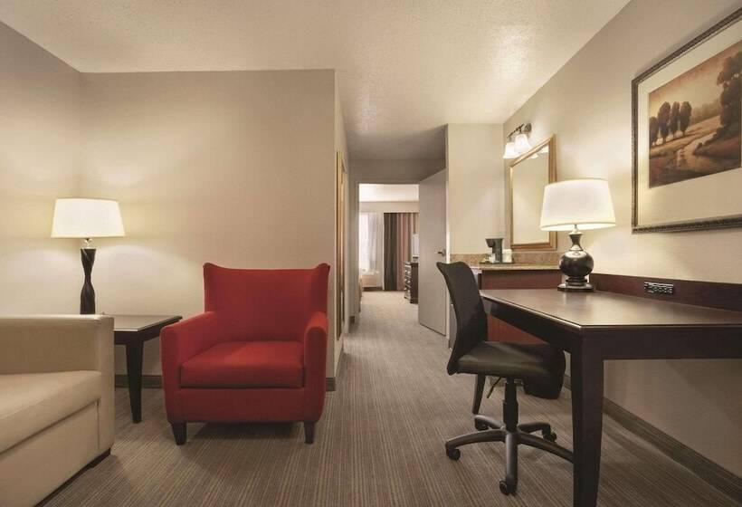 سوییت, Country Inn & Suites By Radisson, Moline Airport, Il