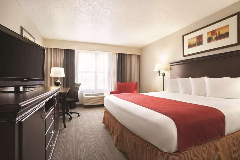 اتاق استاندارد با تخت بزرگ, Country Inn & Suites By Radisson, Moline Airport, Il