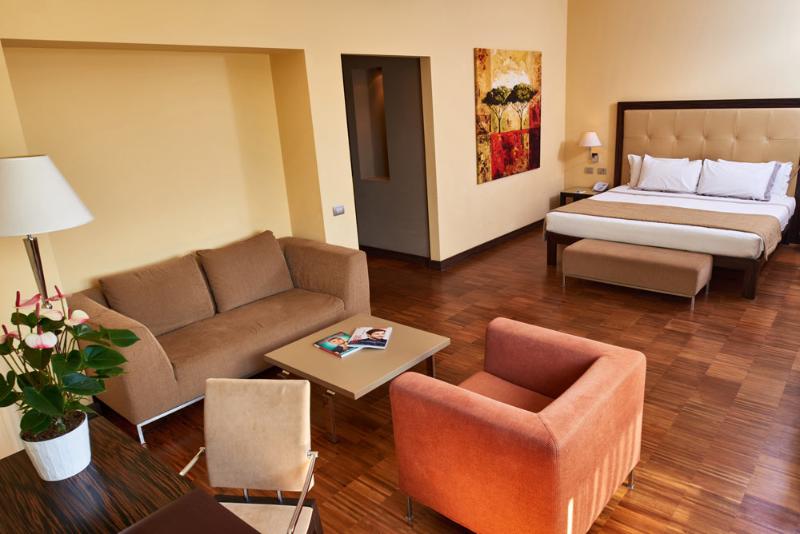اتاق استاندارد با تخت بزرگ, Country Inn & Suites By Radisson, Moline Airport, Il