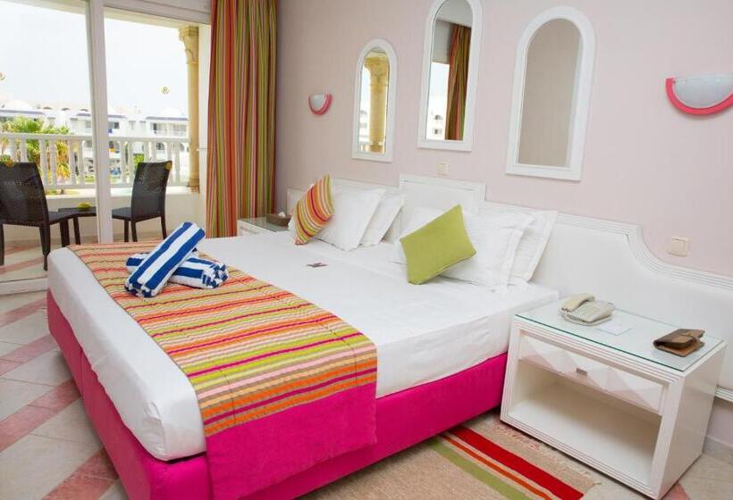 Номер Стандарт Вид на Море, Golden Tulip Taj Sultan Resort