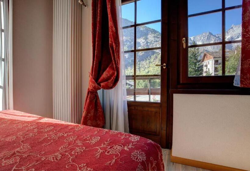 Номер Superior, Ih Hotels Courmayeur Mont Blanc