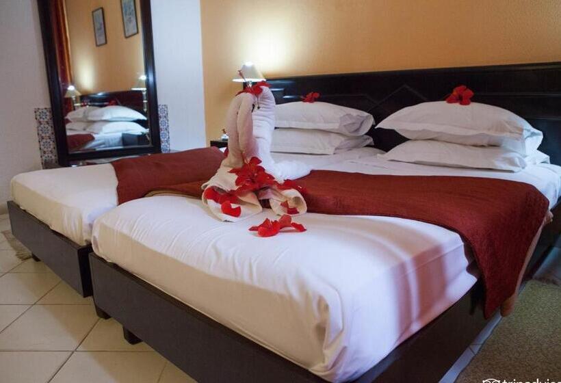 اتاق استاندارد یک نفره, Liberty Resort