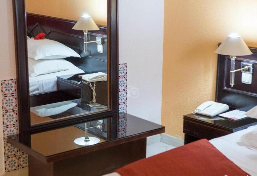 اتاق استاندارد چهار تخته, Liberty Resort