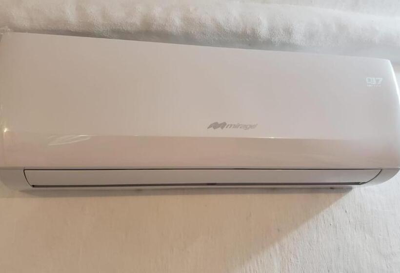 سوییت لوکس, La Quinta Orquídea