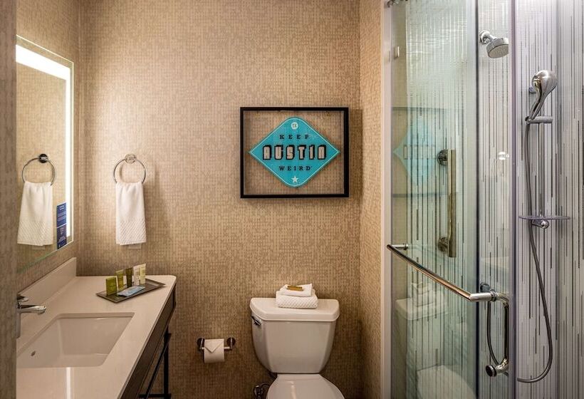 سوییت, Hilton Austin Airport