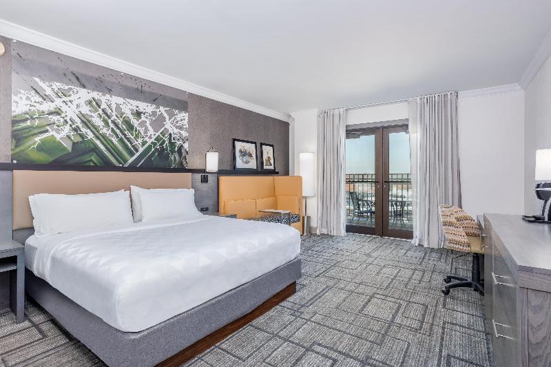 キングサイズベッドのスタンダードルーム, Holiday Inn Lafayette City Centre, An Ihg