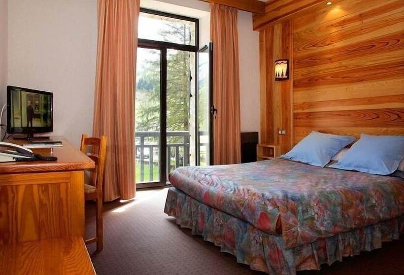 Номер Стандарт, Hôtel Vignemale
