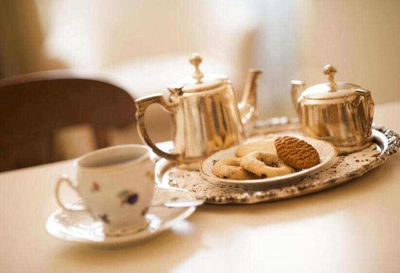 Полулюкс, Cosmo Hotel Torri