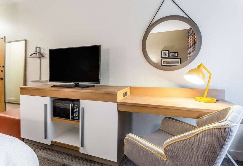 اتاق استاندارد, Hampton Inn Cedar Rapids