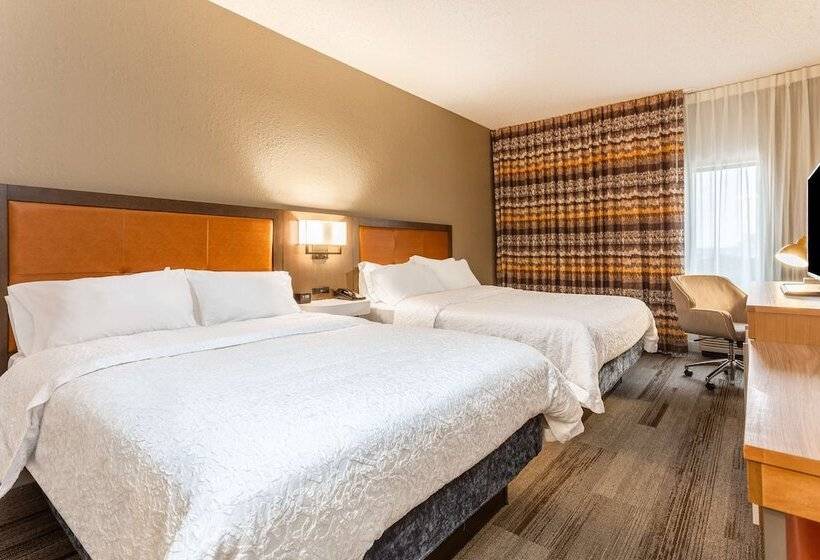اتاق استاندارد برای معلولان, Hampton Inn Cedar Rapids