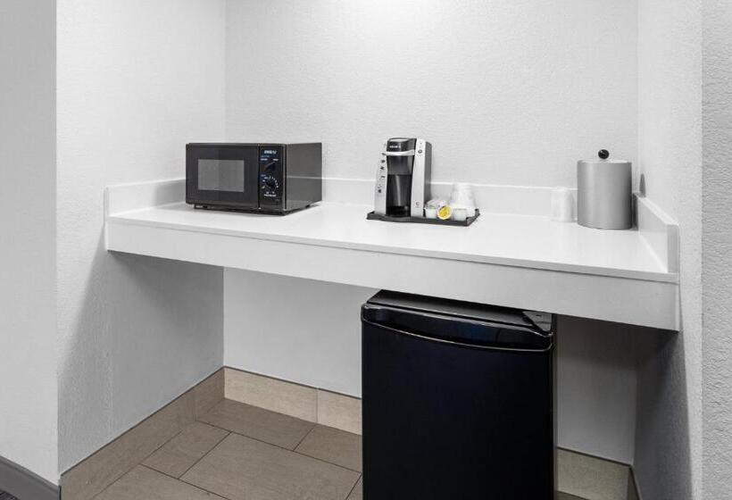 Люкс Кровать Кинг, Holiday Inn Express   New Albany