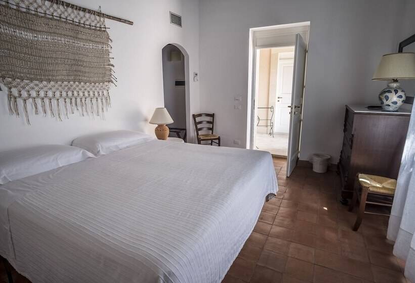 Quarto Superior, Masseria Degli Ulivi   Noto
