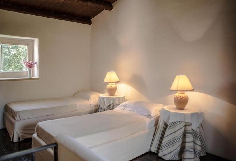 Quarto Quádruplo Estandar, Masseria Degli Ulivi   Noto