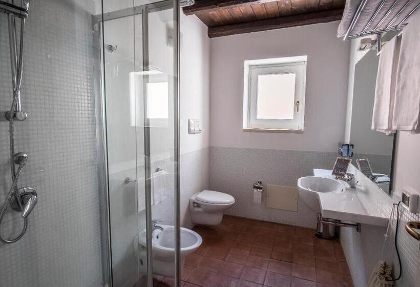 Quarto Superior, Masseria Degli Ulivi   Noto