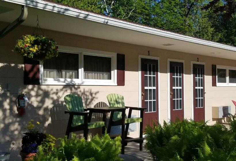 Номер Deluxe, Square Rigger Harbor Motel