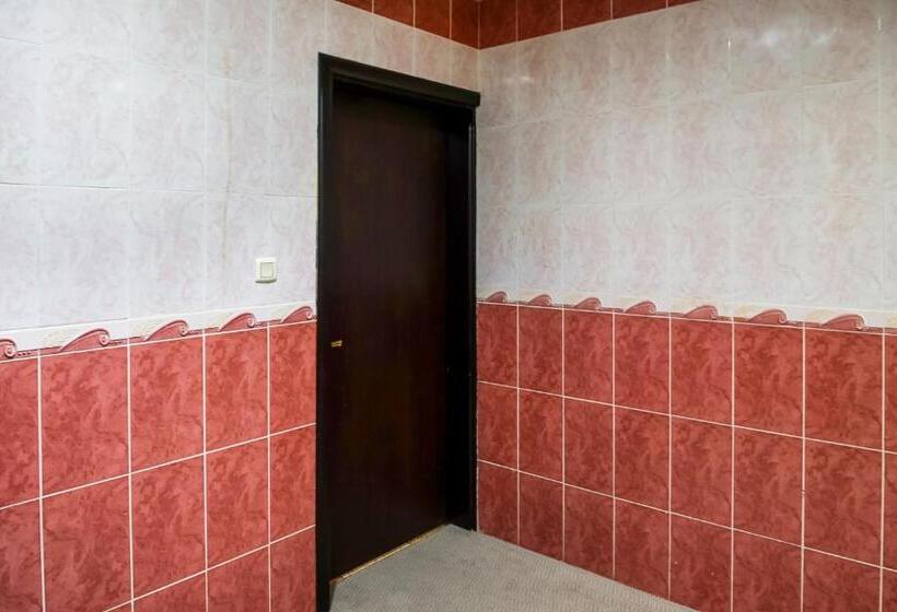 آپارتمان 2 خوابه, Oyo 525 Rose Plaza1