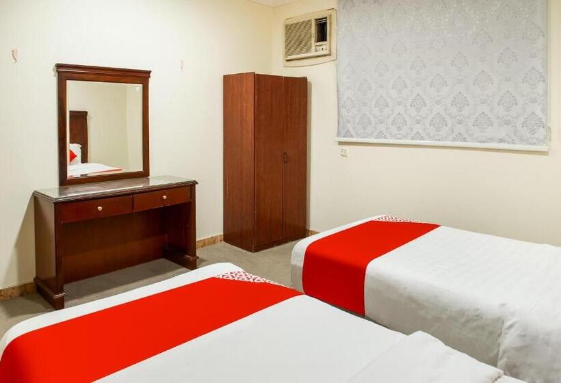آپارتمان 2 خوابه, Oyo 525 Rose Plaza1