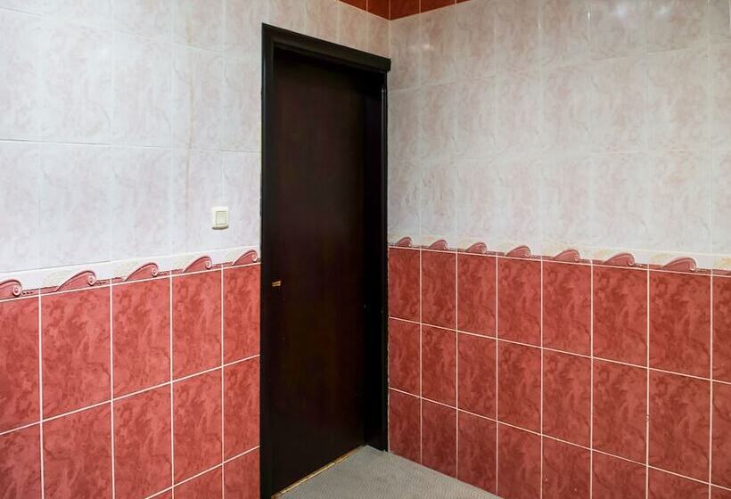 آپارتمان 2 خوابه, Oyo 525 Rose Plaza1