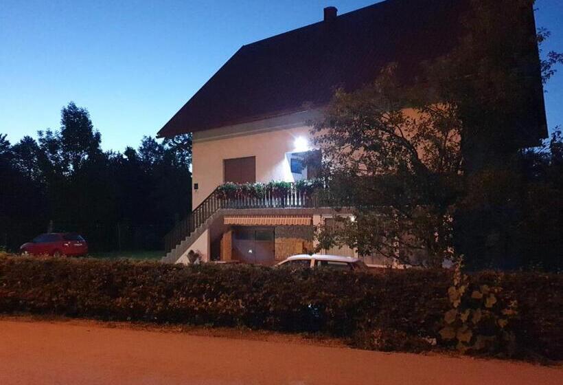 اتاق لوکس, Apartments And Rooms With Parking Space Jezerce, Plitvice   17768