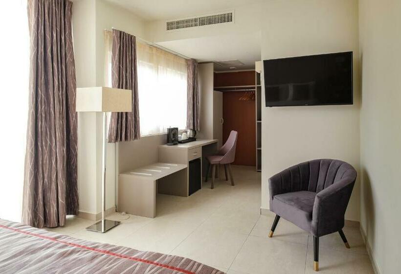 Deluxe Suite Sea View, Mayflower Hotel Malta