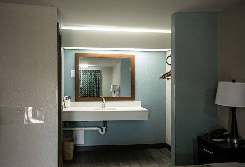 Номер Стандарт 2 Двуспальные Кровати, Knights Inn Mount Airy