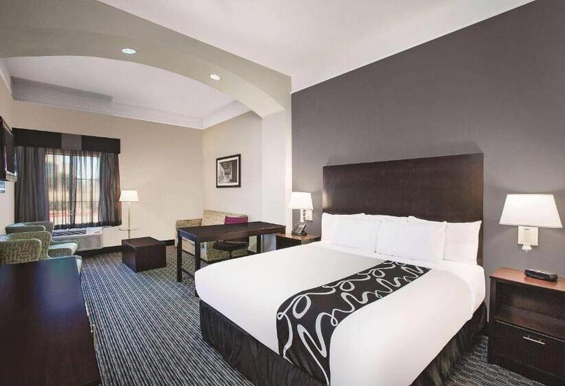 장애인용 디럭스룸, La Quinta Inn & Suites By Wyndham Beaumont West