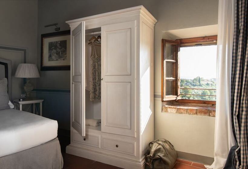 سوییت خانوادگی, Relais Villa Olmo