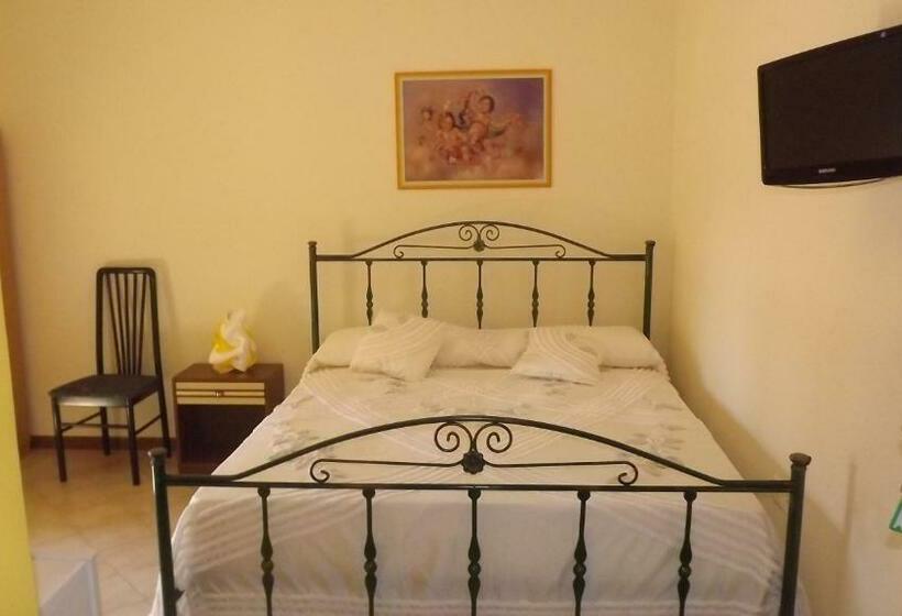 スタンダードルーム, B&b Delfinia