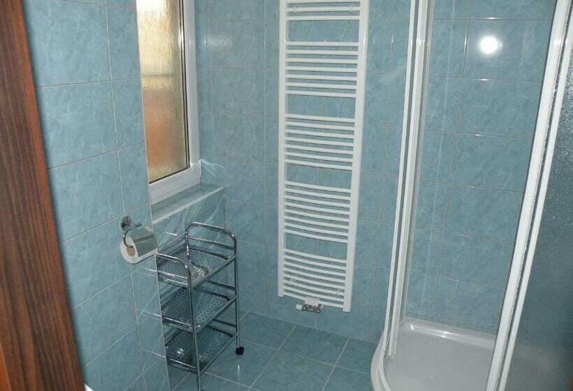 غرفة قياسية رباعية, Penzion  Leslav