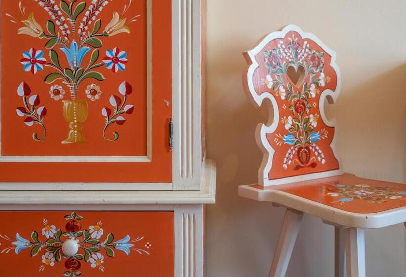 اتاق استاندارد سه نفره, Casa Saseasca