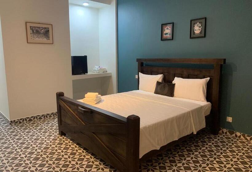 اتاق لوکس یک تخته, The J Break Boutique