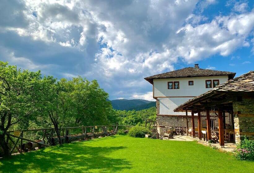 Вилла 3 Спальни, Family Hotel Byalata Kashta