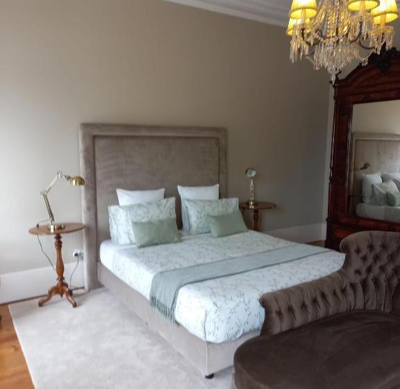 سوئیت 2 خوابه, Menina Da Ria Guest House
