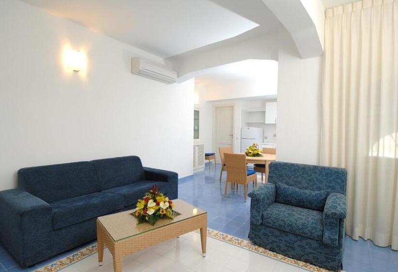 آپارتمان 2 خوابه, Aurora Residence
