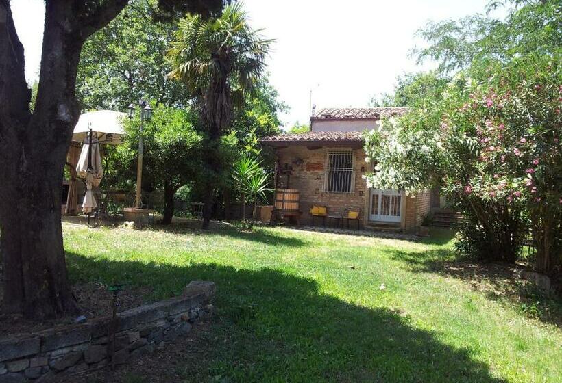 Студия Стандарт, Agriturismo Il Casotto